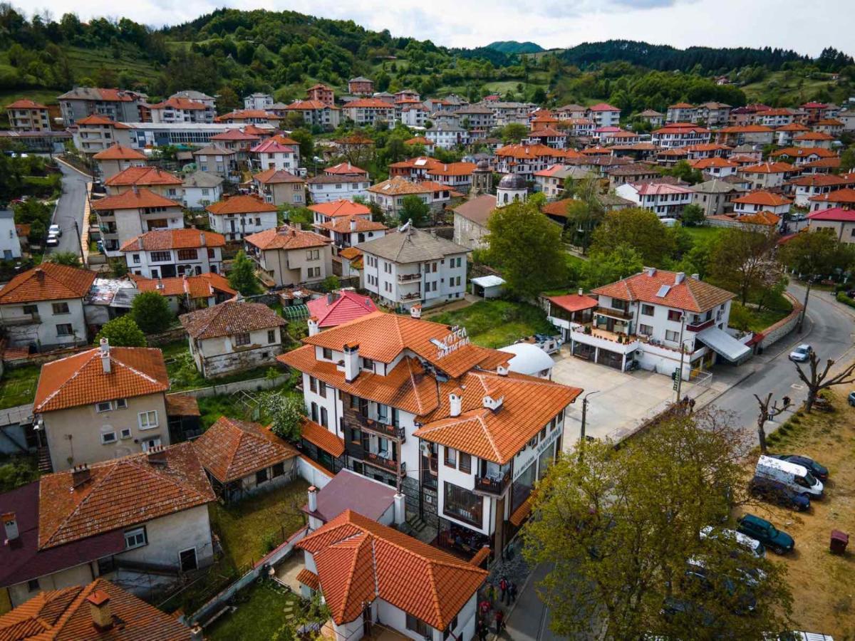 Семеен Хотел Златоград Bagian luar foto